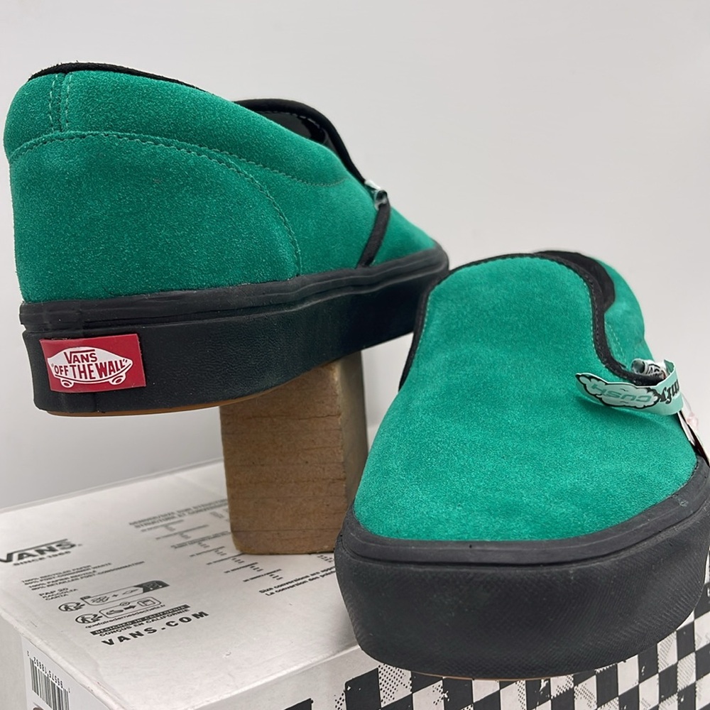 Vans WMNS Classic Slip-On Comficush Ultimate Green Sneakers - Picture 9 of 16